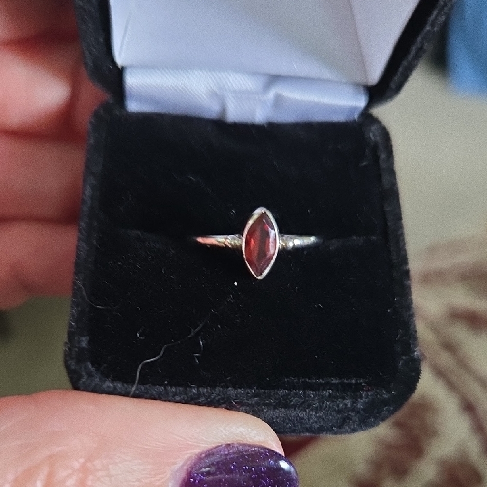 Sterling Silver Red Garnet Marquise Ring Sz 6